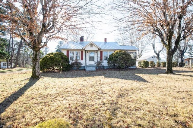 2226 Holloway Church Road, Lexington, NC 27292