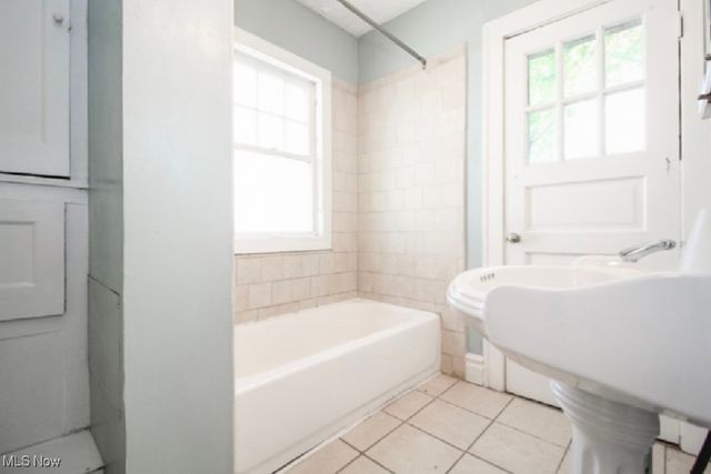 971 Rushleigh Road, Cleveland Heights, OH 44121