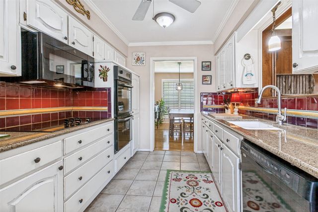 1512 Mccoy Place, Carrollton, TX 75006