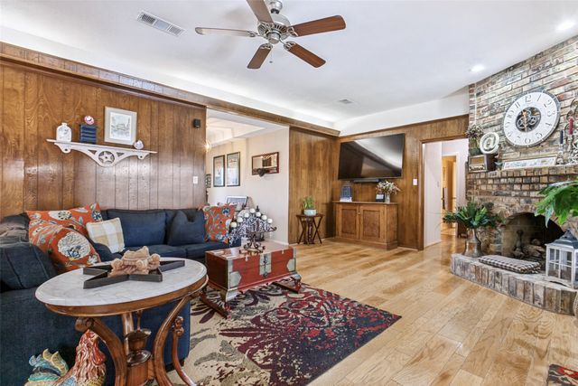 1512 Mccoy Place, Carrollton, TX 75006