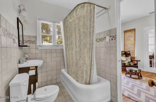 315 Daytona Avenue, Holly Hill, FL 32117