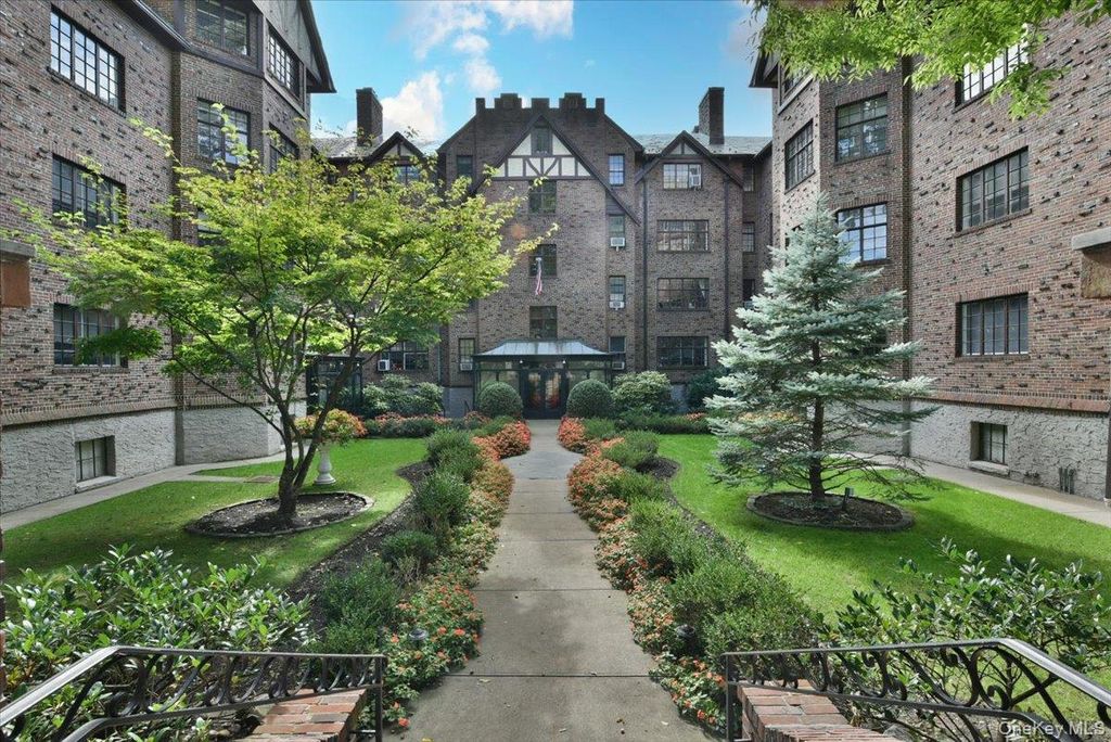 38-30 Douglaston Parkway 4B, Douglaston, NY 11363 — photo 2