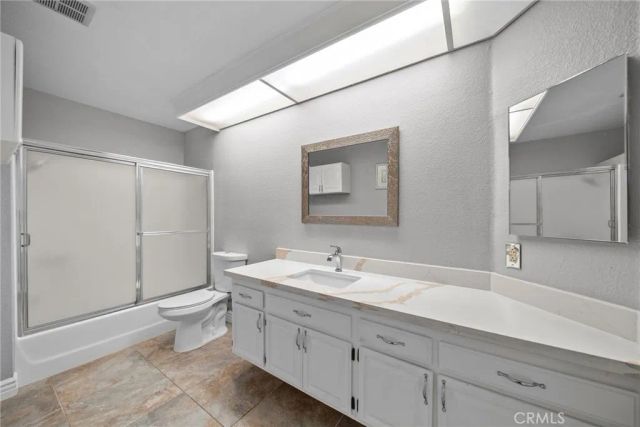 27576 Artine, Saugus, CA 91350