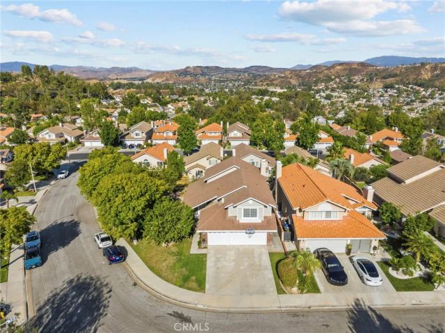 27576 Artine, Saugus, CA 91350