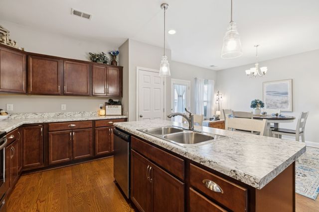 108 Auxley Ct, White House, TN 37188