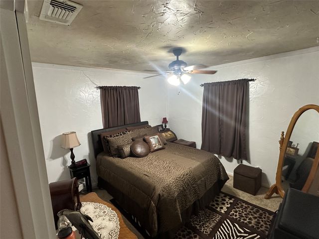 309 Elm Street, Whitesboro, TX 76273