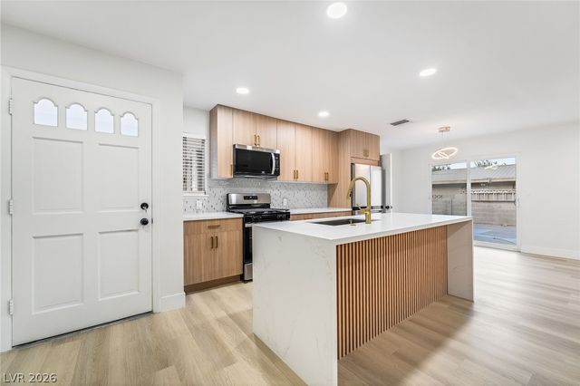 3869 Monthill Avenue, Las Vegas, NV 89121