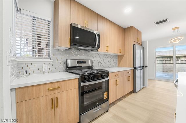 3869 Monthill Avenue, Las Vegas, NV 89121
