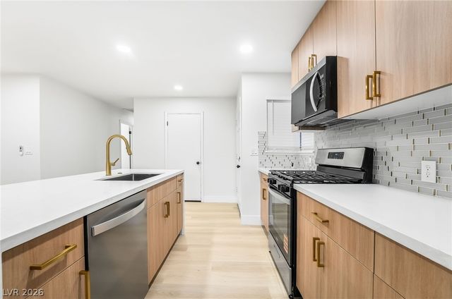 3869 Monthill Avenue, Las Vegas, NV 89121