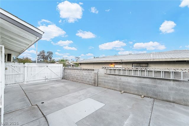 3869 Monthill Avenue, Las Vegas, NV 89121