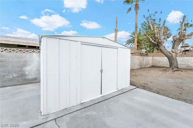 3869 Monthill Avenue, Las Vegas, NV 89121
