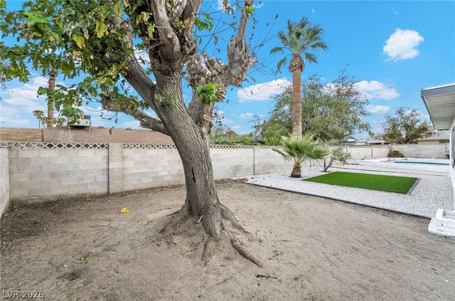 3869 Monthill Avenue, Las Vegas, NV 89121