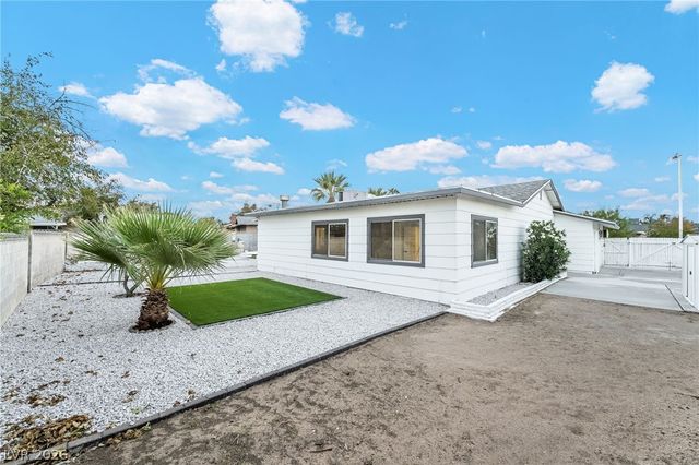 3869 Monthill Avenue, Las Vegas, NV 89121