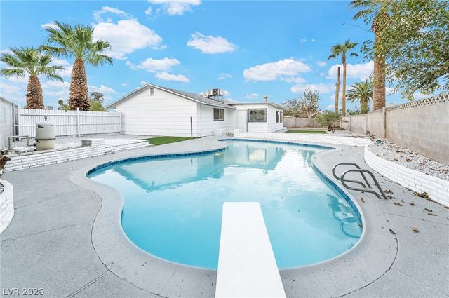 3869 Monthill Avenue, Las Vegas, NV 89121