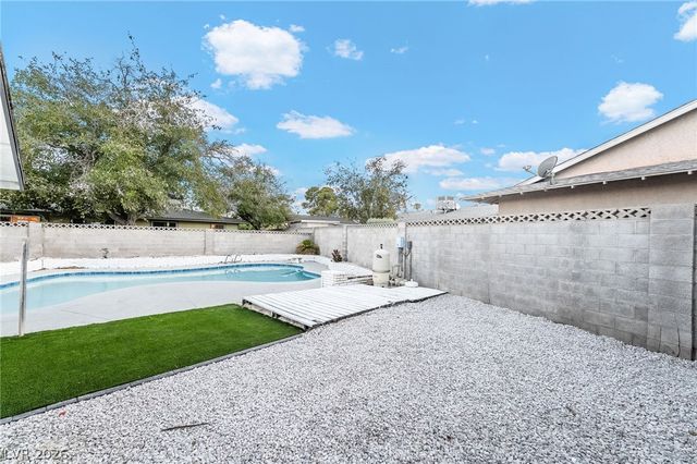 3869 Monthill Avenue, Las Vegas, NV 89121