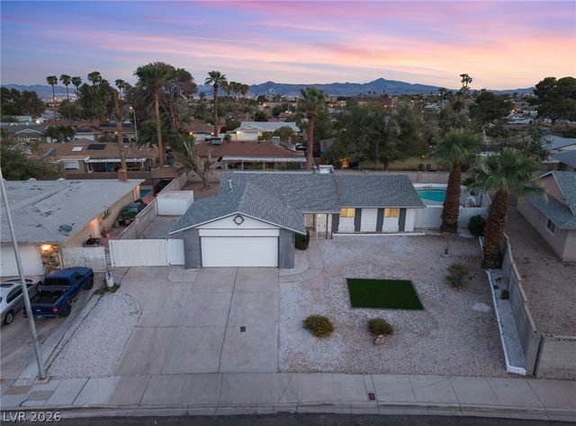3869 Monthill Avenue, Las Vegas, NV 89121