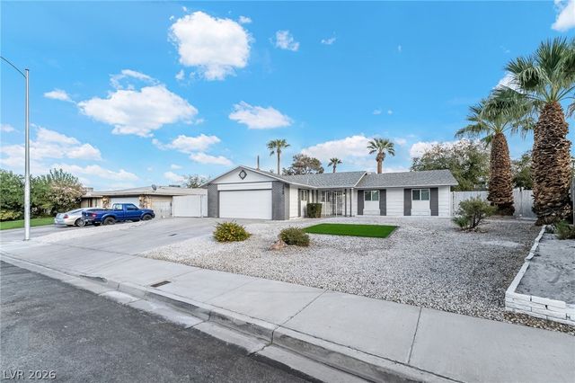 3869 Monthill Avenue, Las Vegas, NV 89121