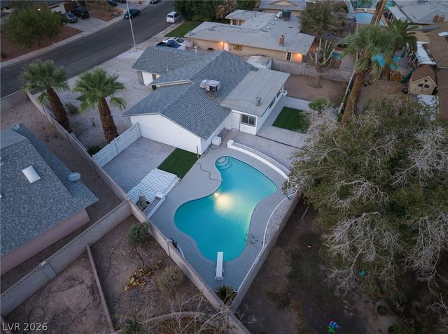3869 Monthill Avenue, Las Vegas, NV 89121