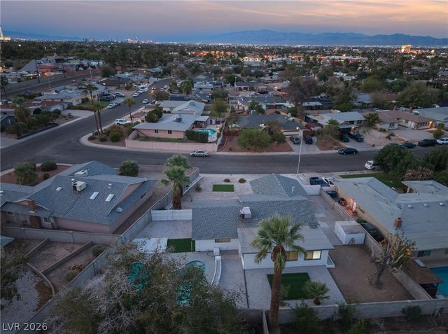 3869 Monthill Avenue, Las Vegas, NV 89121