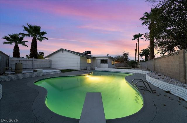 3869 Monthill Avenue, Las Vegas, NV 89121