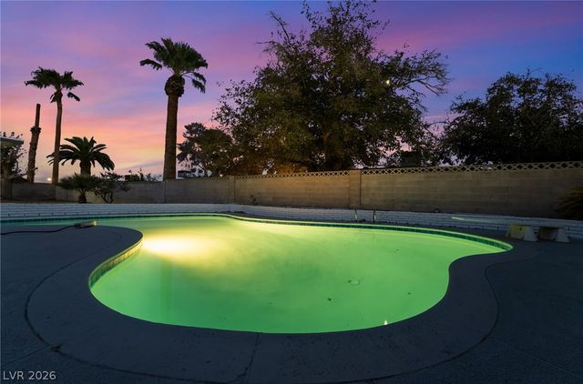 3869 Monthill Avenue, Las Vegas, NV 89121