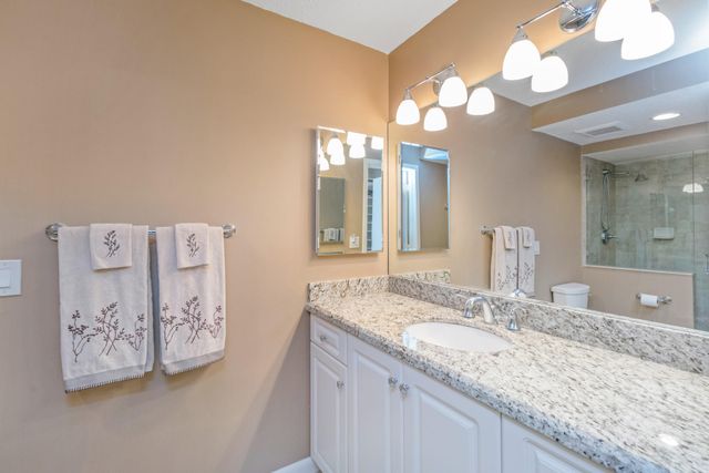 135 Old Meadow Way, Palm Beach Gardens, FL 33418