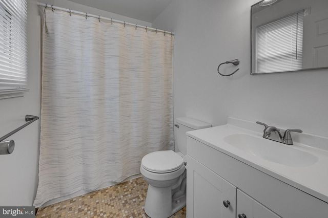 316 S WHITE HORSE PIKE, Lindenwold, NJ 08021