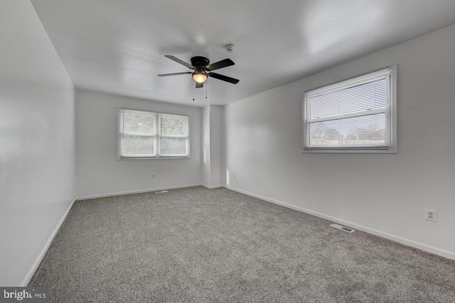 316 S WHITE HORSE PIKE, Lindenwold, NJ 08021