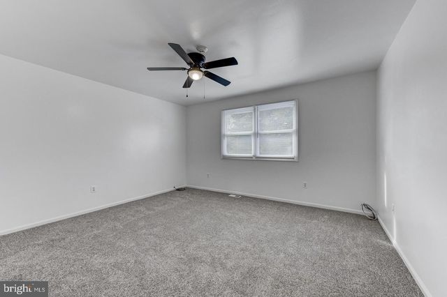 316 S WHITE HORSE PIKE, Lindenwold, NJ 08021