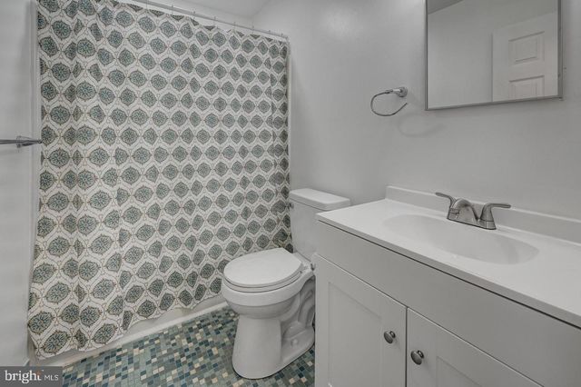 316 S WHITE HORSE PIKE, Lindenwold, NJ 08021