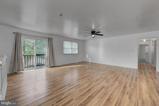 316 S WHITE HORSE PIKE, Lindenwold, NJ 08021