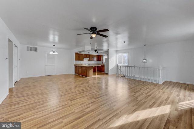 316 S WHITE HORSE PIKE, Lindenwold, NJ 08021