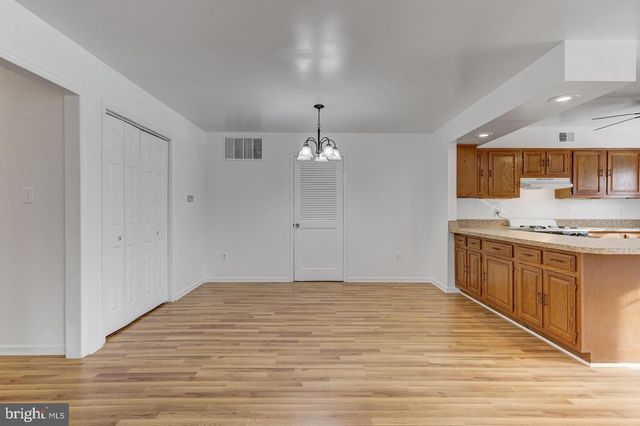 316 S WHITE HORSE PIKE, Lindenwold, NJ 08021