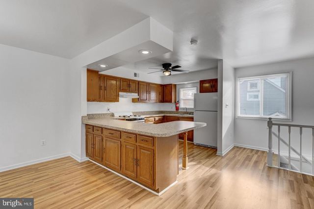 316 S WHITE HORSE PIKE, Lindenwold, NJ 08021