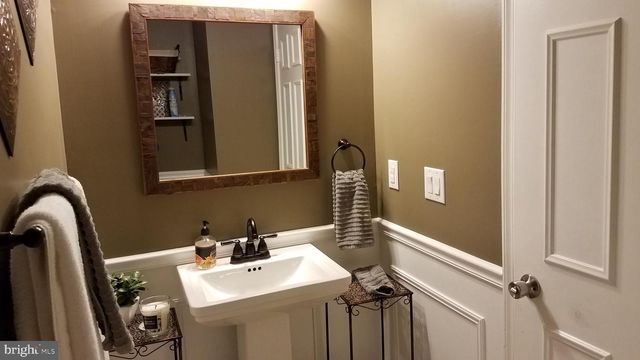13116 NESTLEWOOD CT, Herndon, VA 20171