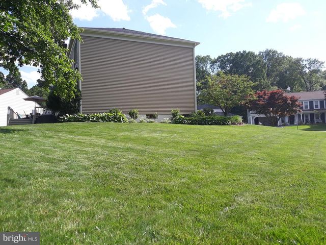 13116 NESTLEWOOD CT, Herndon, VA 20171