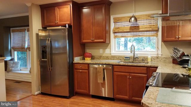 13116 NESTLEWOOD CT, Herndon, VA 20171