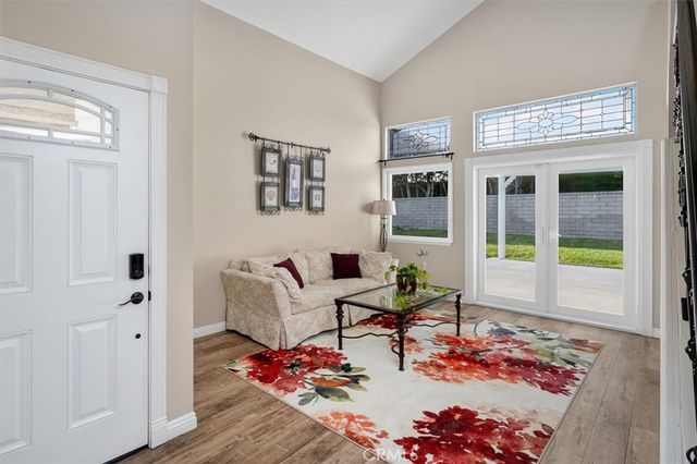 19447 Old Friend, Canyon Country, CA 91351