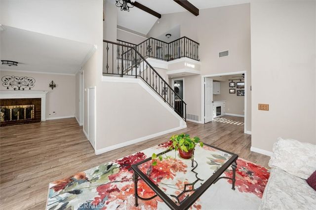 19447 Old Friend, Canyon Country, CA 91351