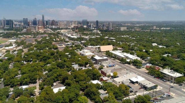 412 Krebs LN, Austin, TX 78704