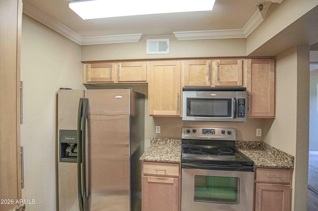 2025 E CAMPBELL Avenue 140, Phoenix, AZ 85016