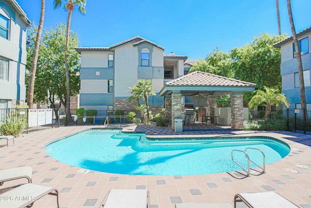 2025 E CAMPBELL Avenue 140, Phoenix, AZ 85016