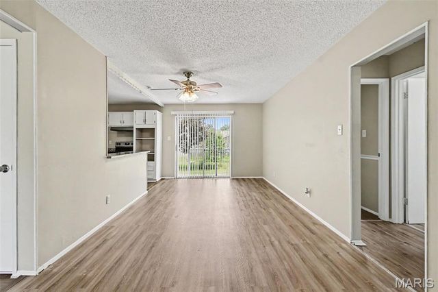 4057 Fox Island Drive, Florissant, MO 63034