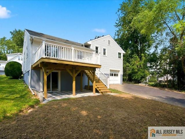 13 Glencourt Avenue, Edison, NJ 08837