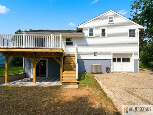 13 Glencourt Avenue, Edison, NJ 08837