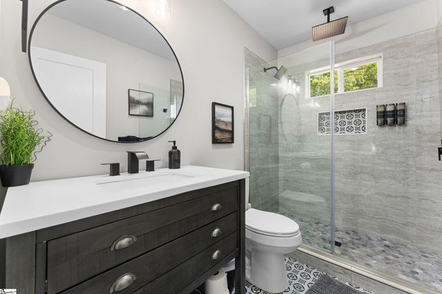 6 Heatherly Drive, Greenville, SC 29611