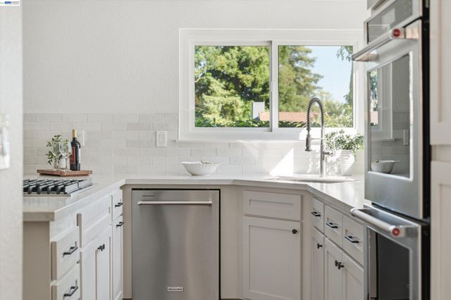 2749 Laramie Gate Cir, Pleasanton, CA 94566