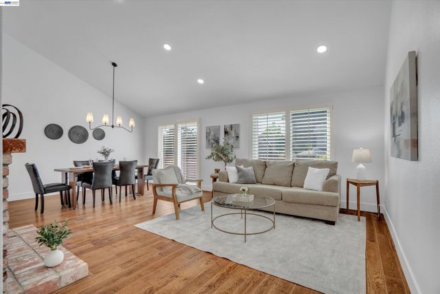 2749 Laramie Gate Cir, Pleasanton, CA 94566