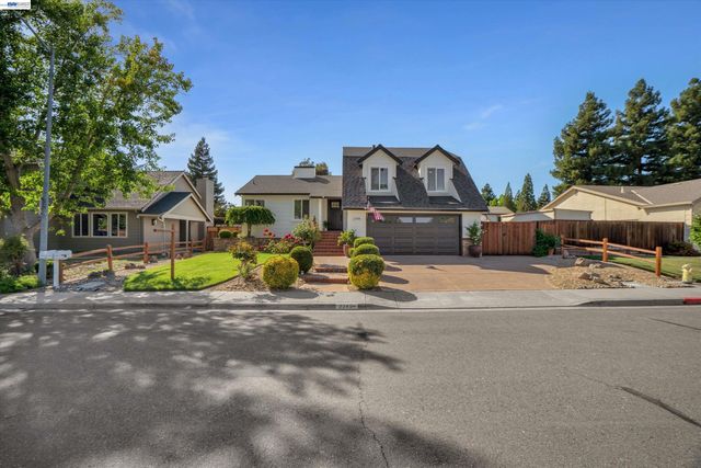2749 Laramie Gate Cir, Pleasanton, CA 94566