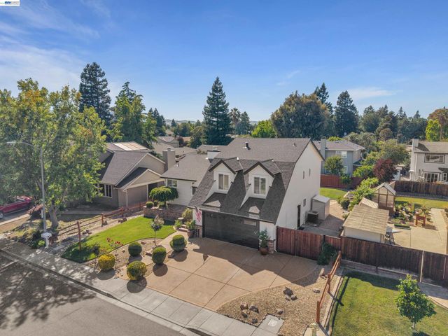 2749 Laramie Gate Cir, Pleasanton, CA 94566